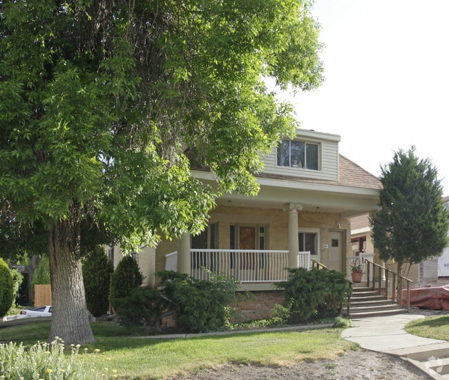 Building Photo - 951 E 900 S