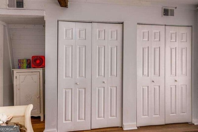 Building Photo - 3200 Rim Cove Dr