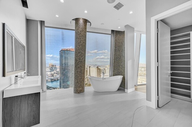 Building Photo - 3726 S Las Vegas Blvd