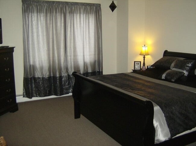 Building Photo - 151 Coolidge Ave