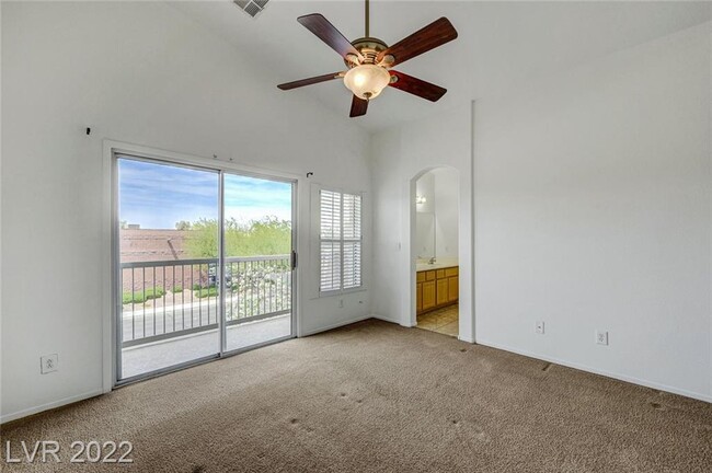 Building Photo - 6560 Bucking Horse Ln