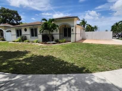 Primary Photo - 3301 NW 191st St