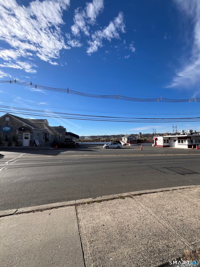 Building Photo - 79 Seaview Ave