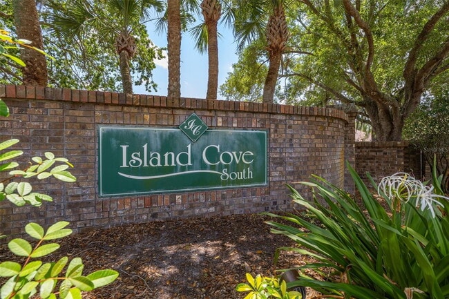 Building Photo - 14772 Laguna Beach Cir
