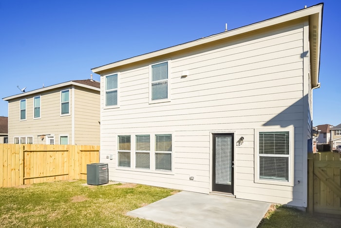 Building Photo - 20719 Cypress Post Dr
