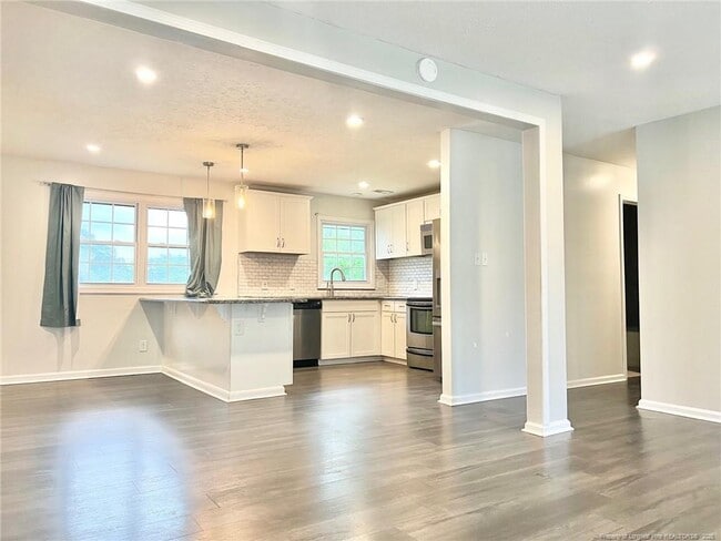 Building Photo - 965 Kaywood Dr