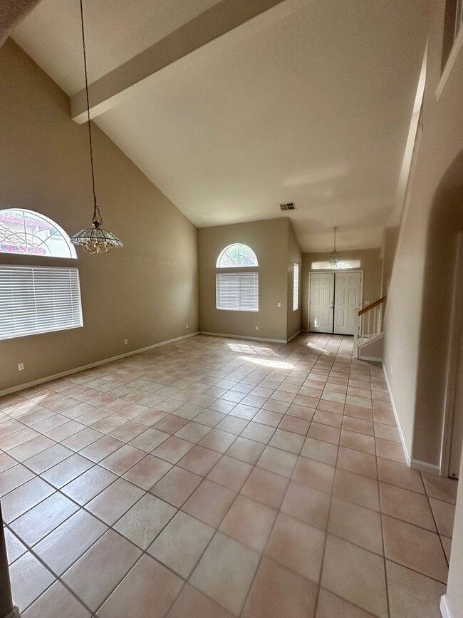 Building Photo - Need A Spacious  Home In Weston Ranch?