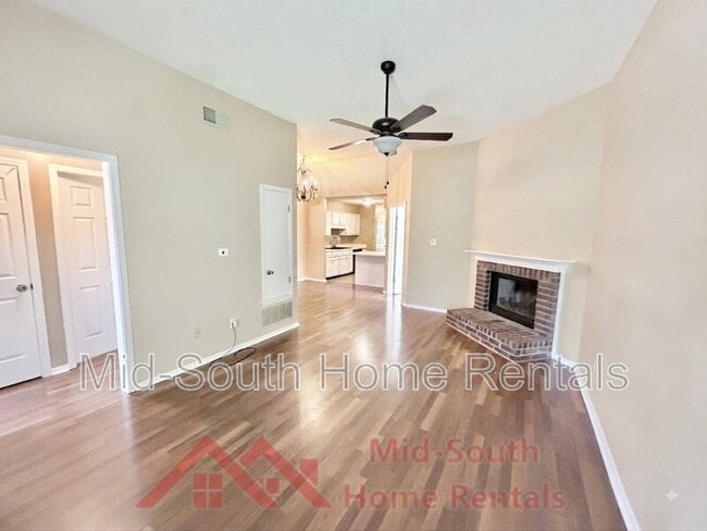 Building Photo - 8339 Honey Dew Cove