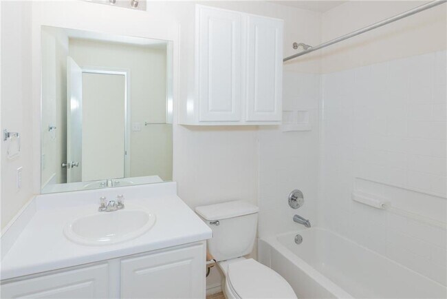 Building Photo - 232 Brandons Way