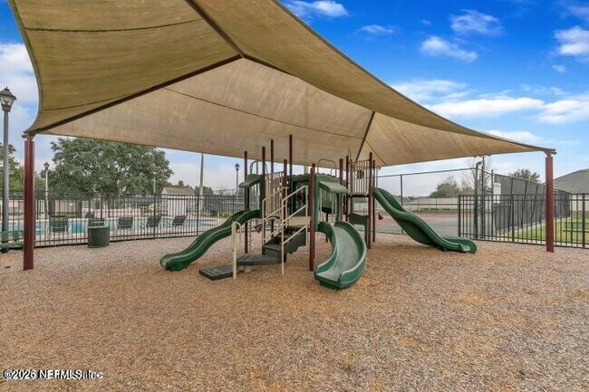 Building Photo - 13681 Fish Eagle Dr W