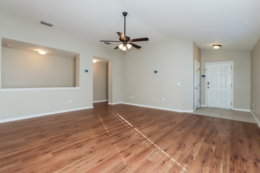 Building Photo - 2126 Hunters Greene Dr