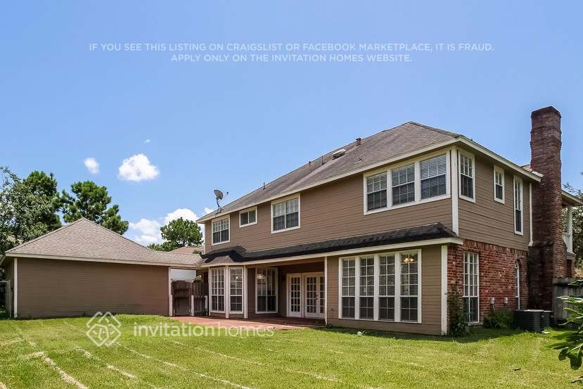 Building Photo - 18406 Spinner Ct Dr