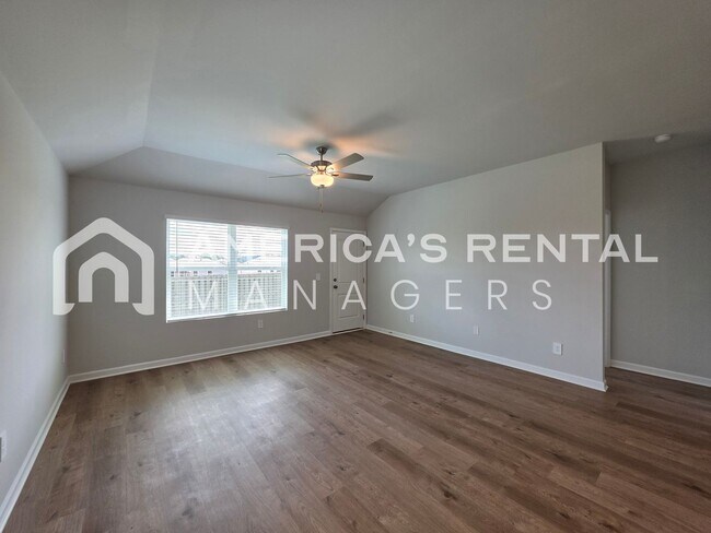 Building Photo - 4025 River Bend Rd