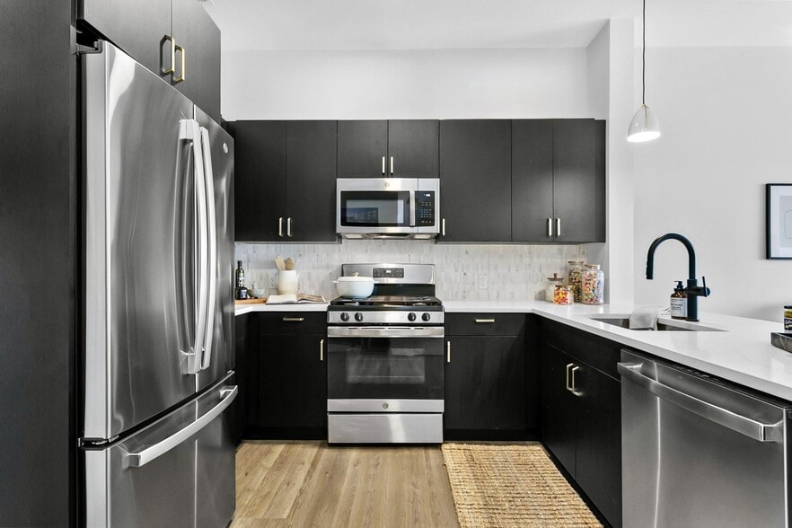 Building Photo - The Olmsted Farmington