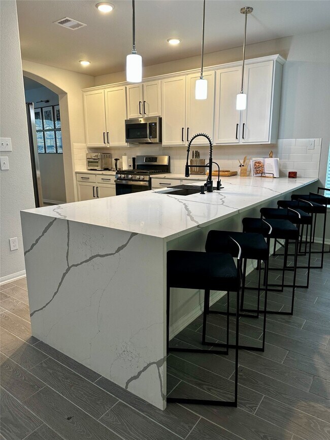 Building Photo - 15307 Davan Springs Dr