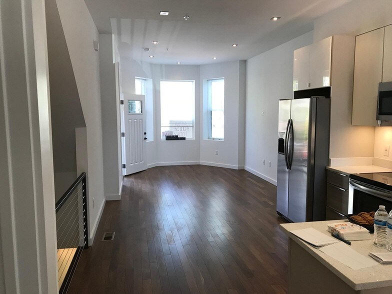 Building Photo - 40 Randolph PL NW