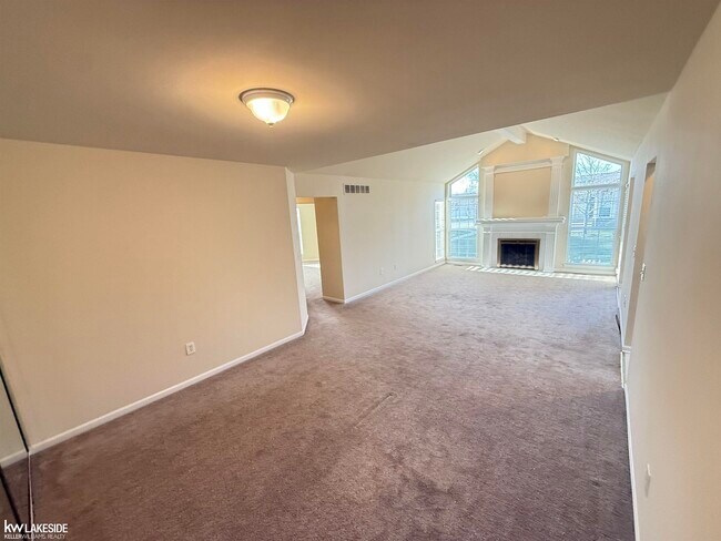 Building Photo - 50299 Highpoint Ct