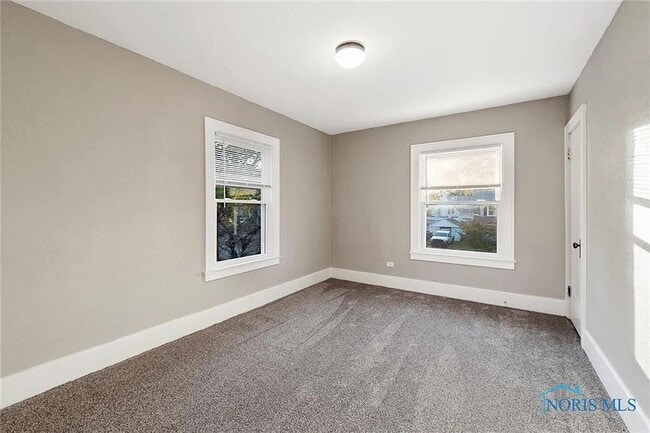 Building Photo - 4422 Overland Pkwy