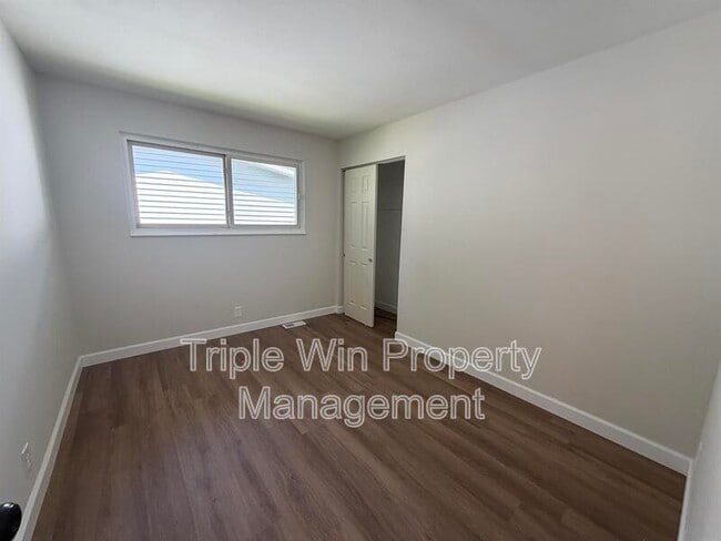 Building Photo - 1265 Central Pkwy