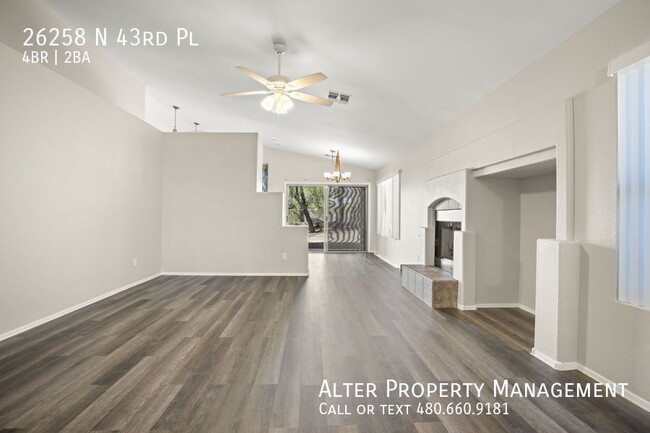 Building Photo - NEWER QUARTZ 4BR 2B