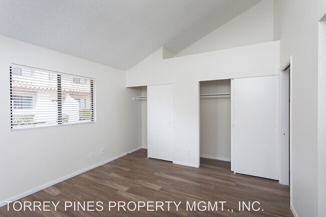Building Photo - 1141 N Escondido Blvd