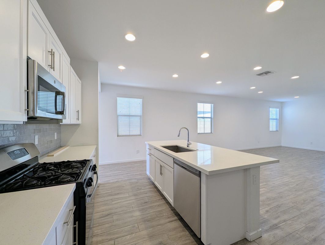 Building Photo - 4827 S 117th Ave