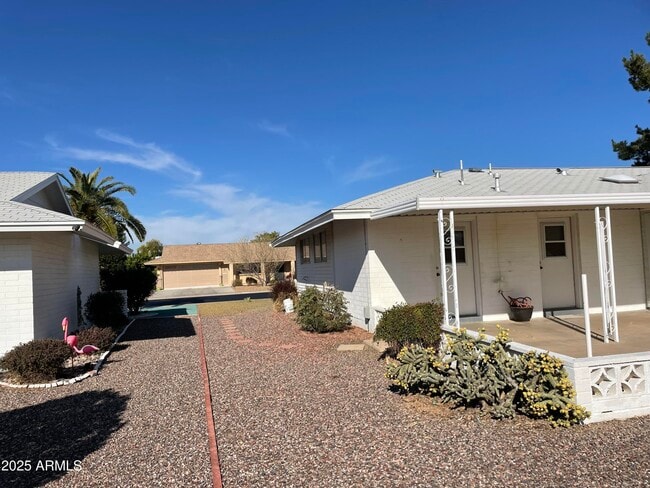 Building Photo - 10729 W El Capitan Cir