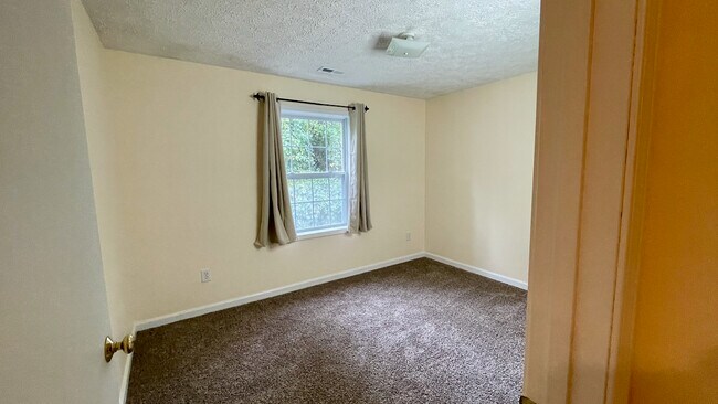 Building Photo - 30 True Way Ln