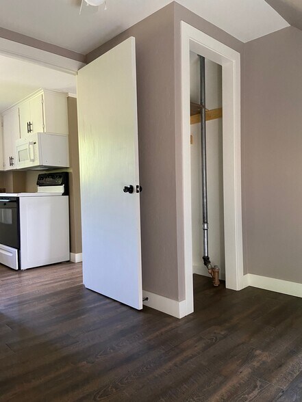 Front West bedroom from hallway - 835 Warren St