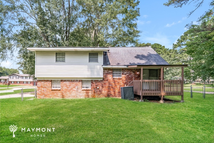 Building Photo - 5405 Valleyview Trail