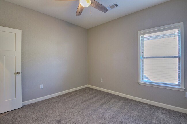 Building Photo - Miller's Glenn Subdivision