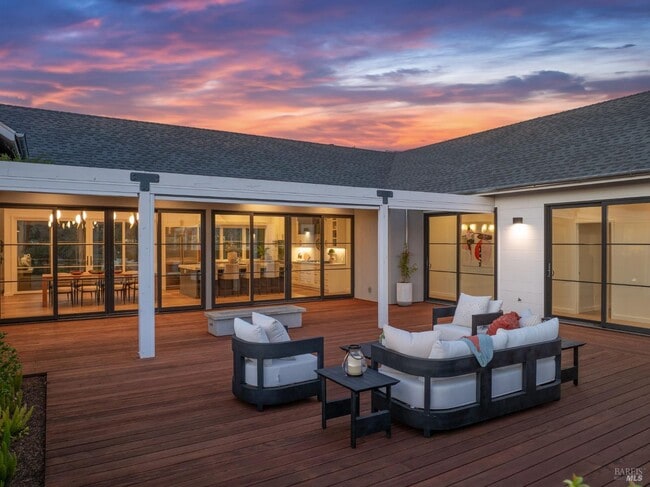 Building Photo - 987 Mark West Springs Rd