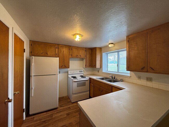 Building Photo - 3984 Ethel Ln