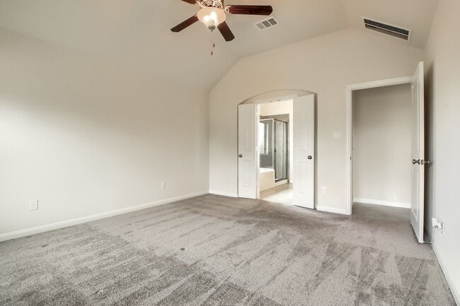 Building Photo - Beautiful 3 bed/2.5 bath, house on corner lot w/ green space in the Teravista community