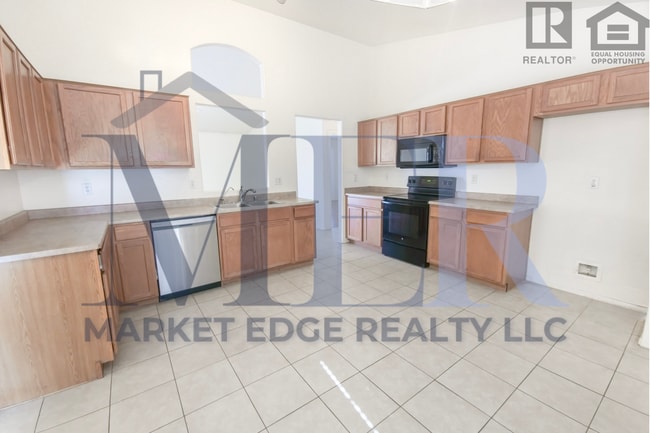 Building Photo - 3Bed/2Bath House at Buckeye/75th Ave! $399 MOVE-IN SPECIAL! Ready for Immediate Move-In!