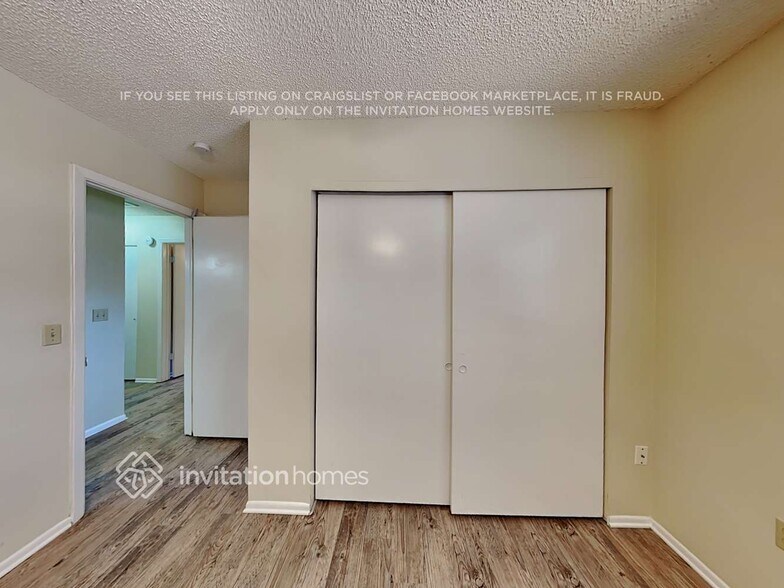 Building Photo - 8721 Schrader Blvd