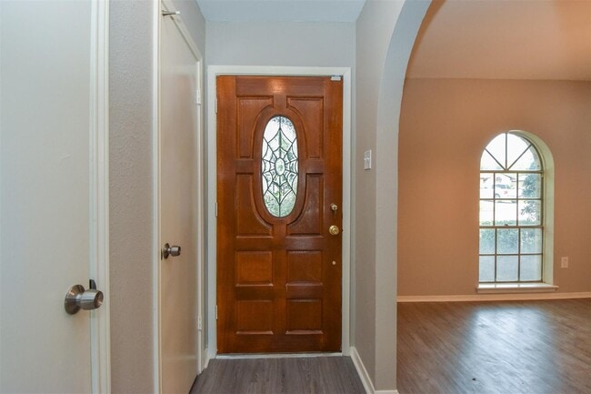 Building Photo - 11719 Murr Way