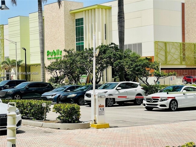 Building Photo - 3001 S Ocean Dr