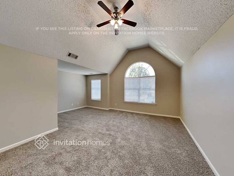 Building Photo - 258 Baywood Way