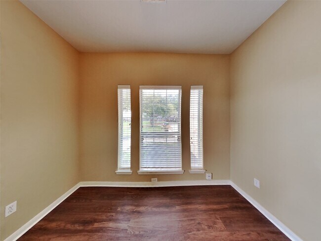 Building Photo - 14302 Baron Creek Ln