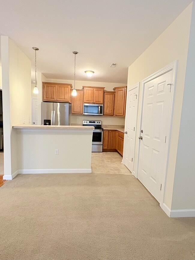 Building Photo - 62 Windgate Cir