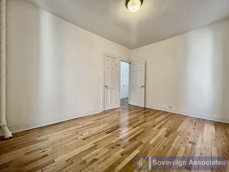 Building Photo - 625 W 152nd St