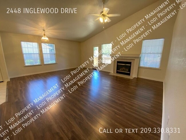 Building Photo - 2448 Inglewood Dr