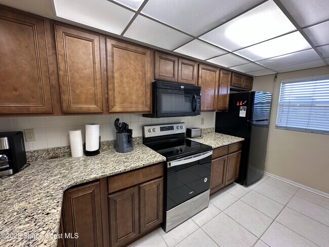 Building Photo - 1700 N Atlantic Ave