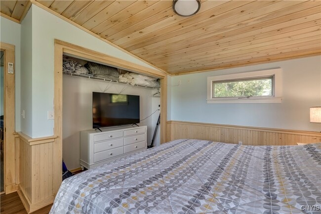 Building Photo - 216 Frontenac Blvd