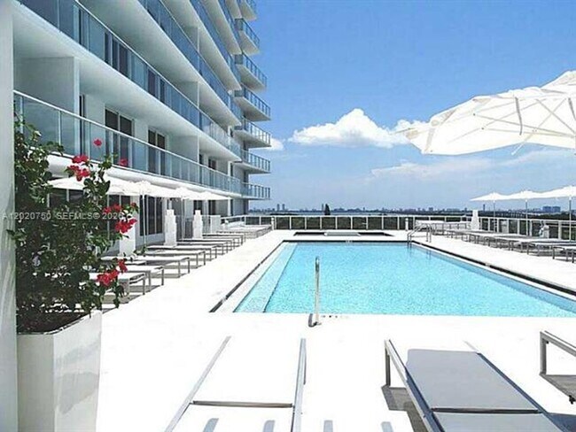 Building Photo - 4250 Biscayne Blvd