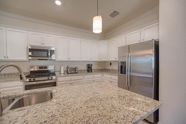 Building Photo - 6524 Clairborne Ln