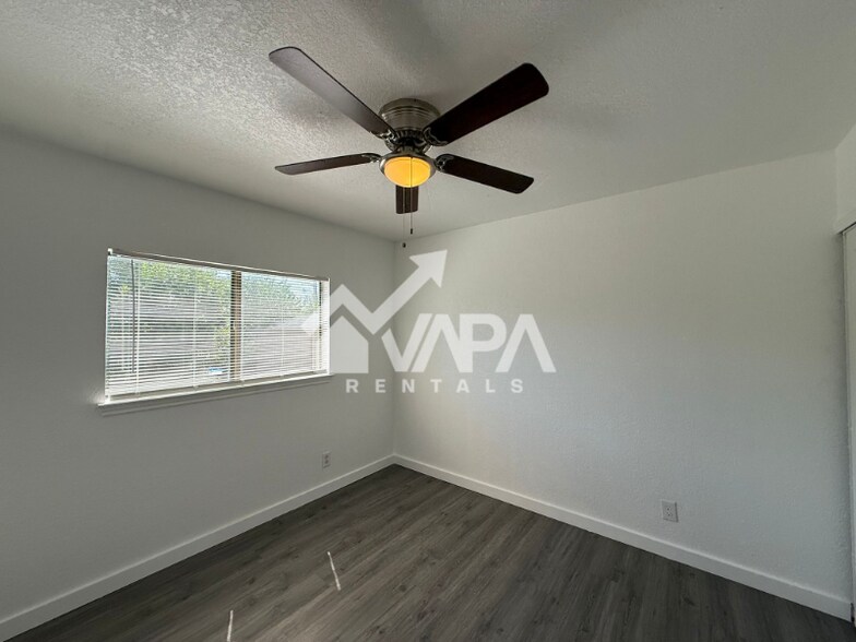 Building Photo - 7230 Grassy Trail