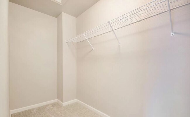 Building Photo - Newer 4 Bedroom For Lease!