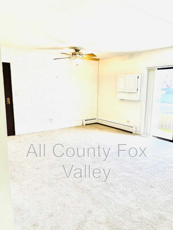 Building Photo - 264 E Bailey Rd